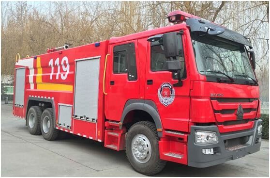 10000 Kg Foam Fire Truck with 2320L Water Tank