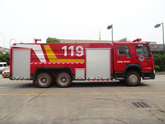 HOWO 6x4 Fire Rescue Vehicle , Large Fire Truck 15000L With Water Foam