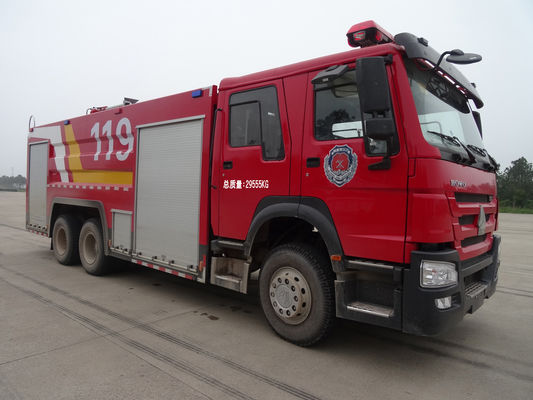 Porcellana BUONA QUALITÀ HOWO 6*4 GRANDE FORMATO 17000L Camion di soccorso antincendio della schiuma dell'acqua