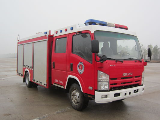 CINA 190 HP ISUZU 4X2 economico 4000 litri di camion di estinzione di incendio della schiuma