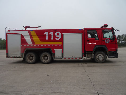 HOWO Heavy Emergency Fire Trucks 310HP 6x4 With 15000L Foam Tank