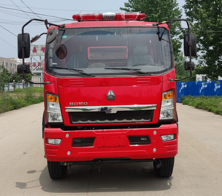 Camion dei vigili del fuoco 4x2 9000L di salvataggio dell'acqua di HOWO 118KW per lotta antincendio