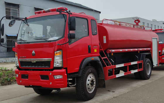 Sinotruk 160HP Water Tank Fire Truck 6 Wheeled 8T For Fire Department