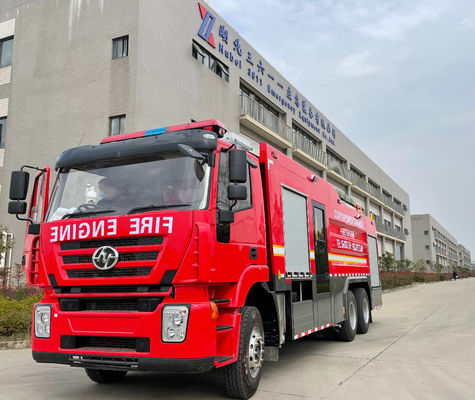 Camion dei vigili del fuoco resistente IVECO 290HP con schiuma d'acqua Capacità 10000L multiuso